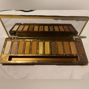 Nearly-NEW! Urban Decay 'Naked Honey' Palette